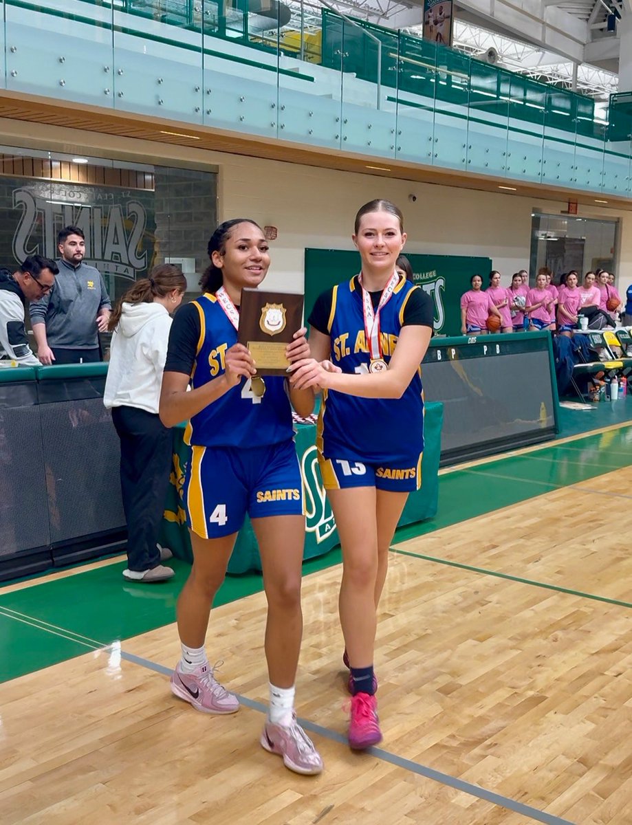 Lea_Ward14's tweet image. 2025 @WECSSAA  AAA CHAMPIONS🏆 Looking Forward To SWOSSAA FINALS  vs ST. PATS 👏🏽👏🏽

@SteAnneCHS 🏀