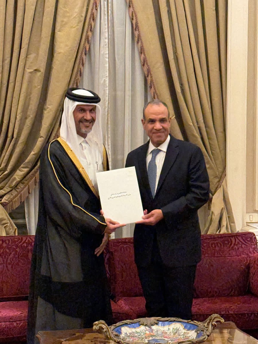 قدّم سعادة السفير الشيخ جاسم بن عبدالرحمن آل ثاني أوراق اعتماده سفيراً لدولة قطر لدى جمهورية مصر العربية إلى وزير الخارجية المصري…
خالص الأمنيات بالتوفيق والنجاح للغالي بو عبدالعزيز…