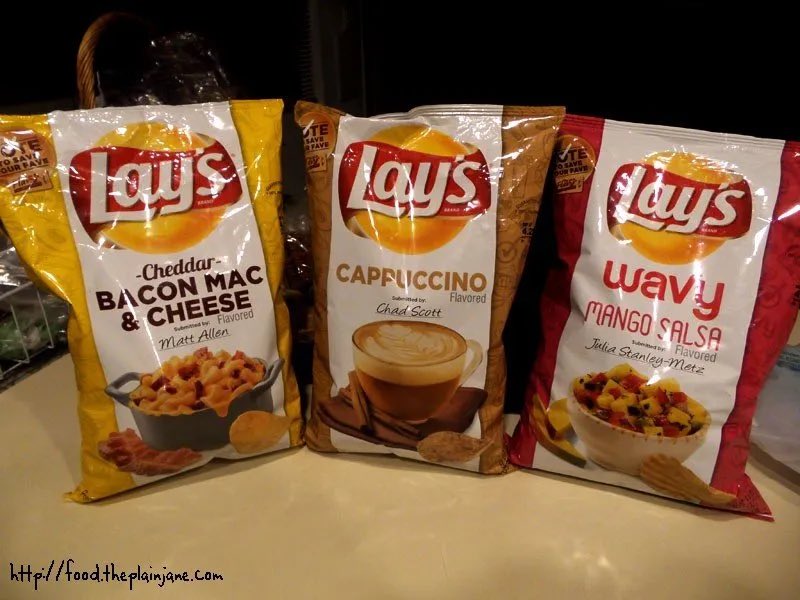 _we_love_food's tweet image. Which Bag are you picking?