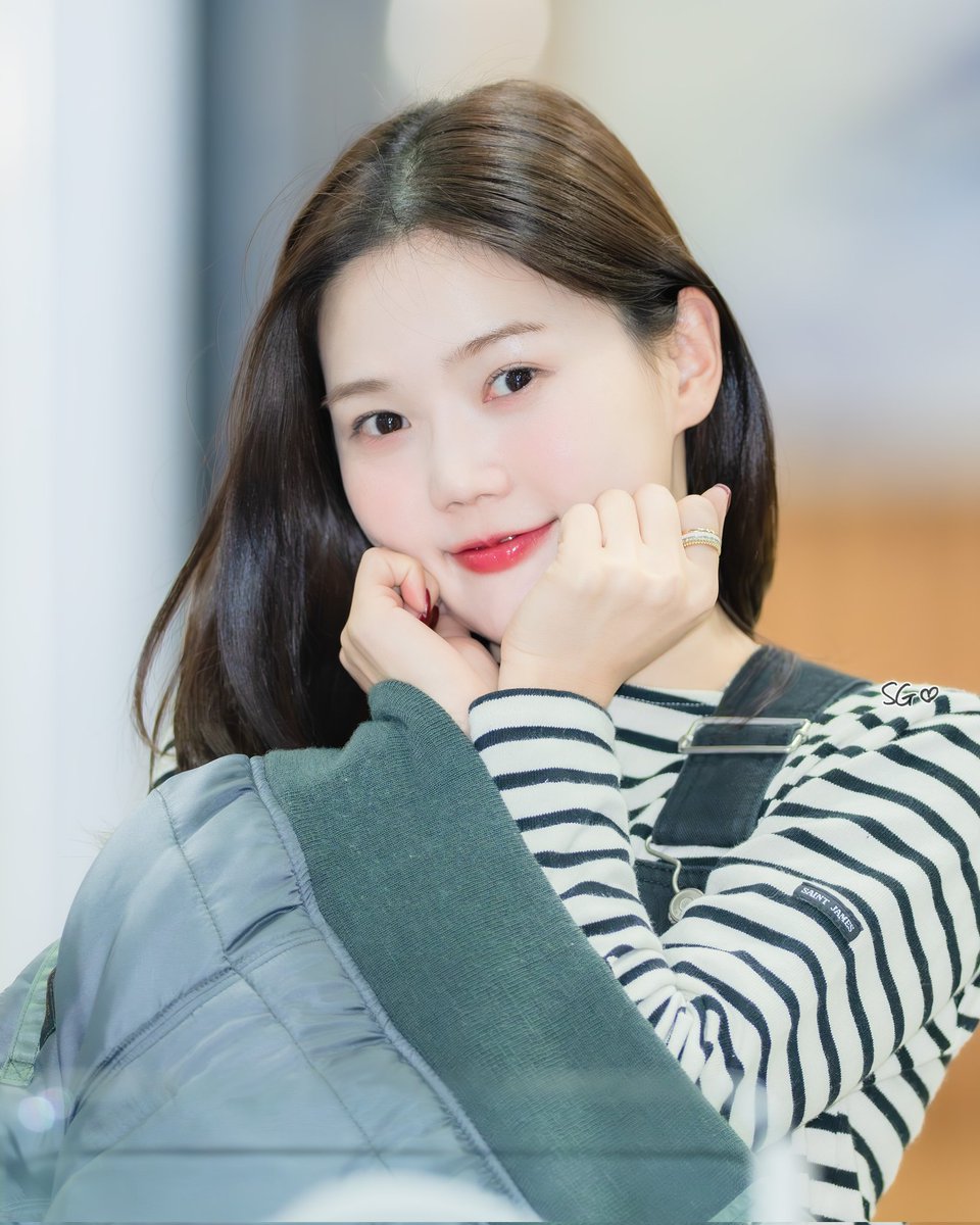 SG_love_OMG's tweet photo. 251110 효정의 볼륨을 높여요
💛₍ ᐢ.   ̫ .ᐢ ₎💛
📻🎙🎶🎵
🫶🏻☀️🌱🥰
#오마이걸 #Hyojung #효정 #OHMYGIRL #볼륨을_높여요 https://t.co/DzSUN3apt4
