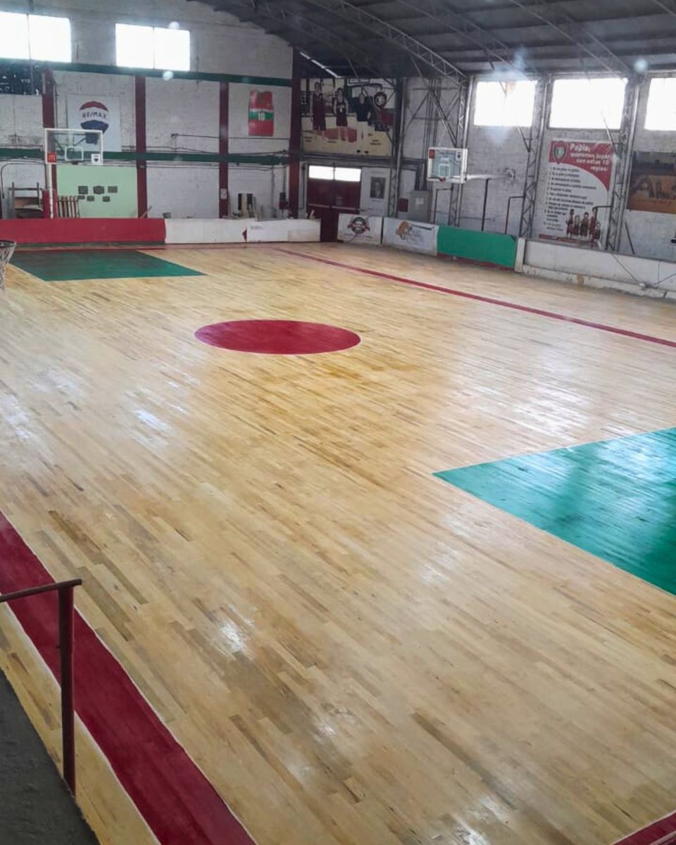 👉🏻Junto a la concejal <a href="/FabianaAUngaro/">Fabiana Ungaro</a> recorrimos las instalaciones del Club Alem 

🗣️Hablamos con su presidente Eduardo Di Chiara y con integrantes de la comisión directiva sobre el presente de la institución.