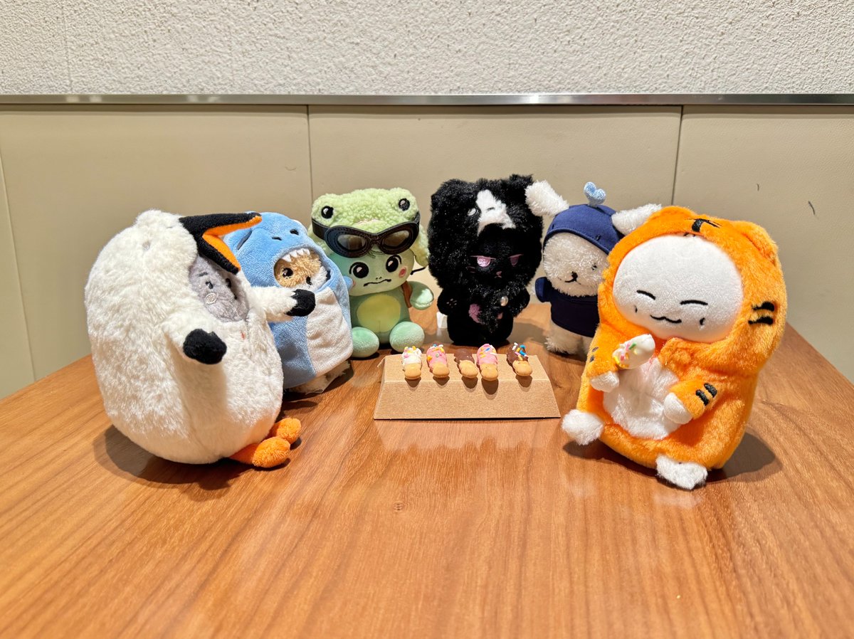 MONMUNGCHI_X's tweet image. 𝗠𝗢𝗡𝗠𝗨𝗡𝗚𝗖𝗛𝗜 𝗫 
𝗗𝗔𝗜𝗟𝗬

#몬뭉치엑스💬 초코과자 시식회가 열렸어요😋

#배통이 #멍꼬 #햄슥이_햄상이 #채부기 #만랭이 #냥균
#MONMUNGCHIX #MONMUNGCHI_X