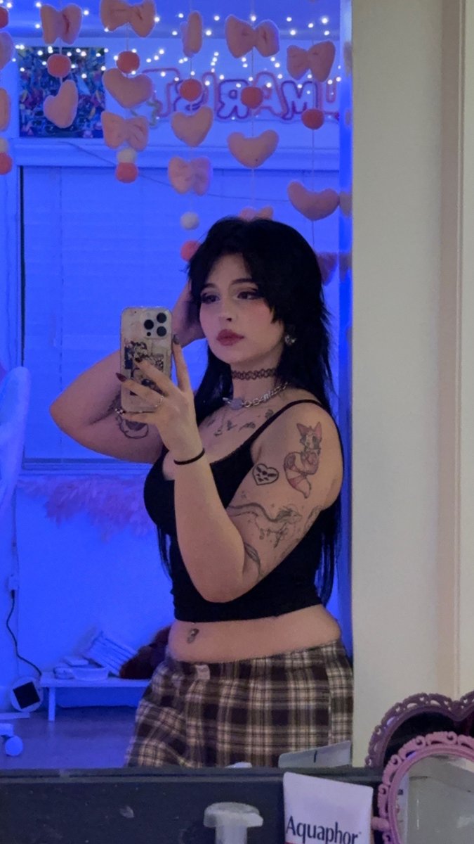 lumarist's tweet image. let me ruin your credit score :p