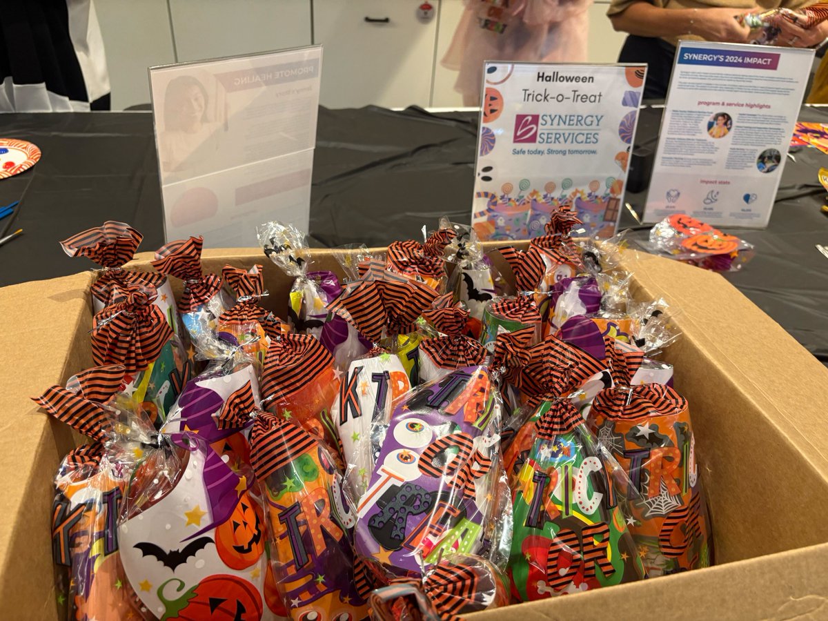 Shoutout to Port KC for adding a special touch to this year’s staff holiday party — preparing 100 trick-or-treat bags for the Synergy Services Youth Resiliency Center! 🎃