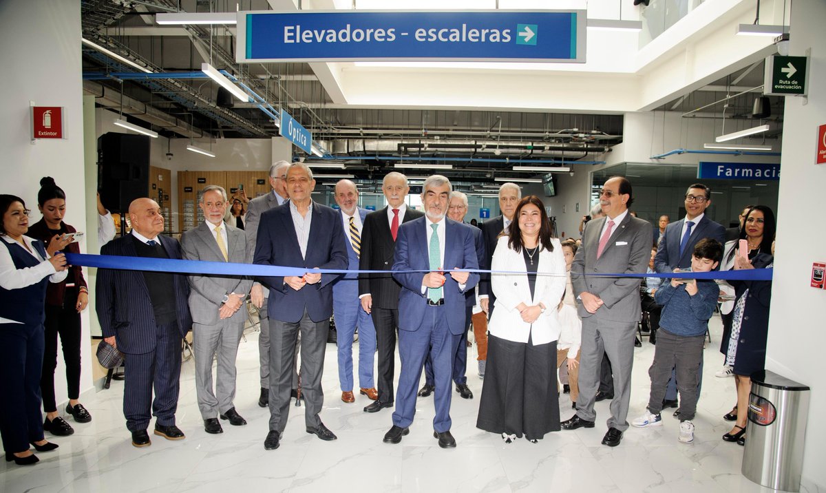 ¡Comienza una nueva era para el Hospital de la Luz!
Con profunda alegría celebramos la inauguración de nuestra Sede Oriente, un moderno y ambicioso complejo médico que nos permitirá ampliar significativamente nuestra capacidad de atención y cobertura. ¡Gracias <a href="/LourdesPaz24/">Lourdes Paz</a>!