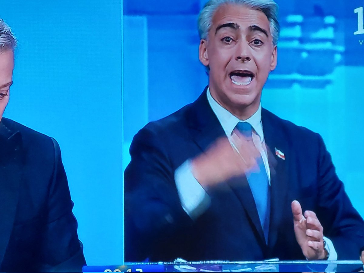 paloespin's tweet photo. Este zurdeque quiere que los venezolanos vuelvan a su patria. Díganle que para eso tiene que irse su amigo Maduro.
#DebateAnatel2025 https://t.co/8Mfm8xyQSU