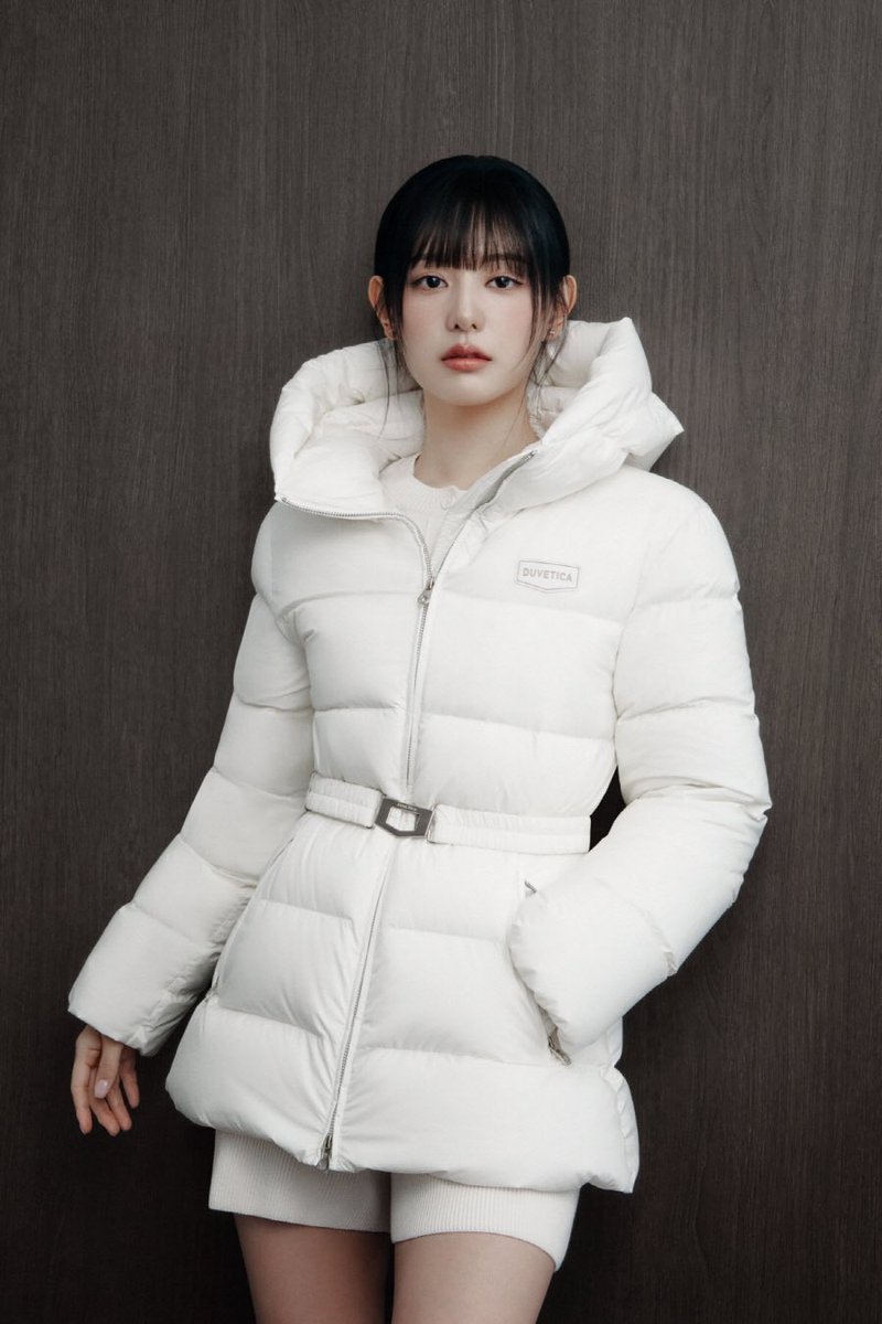 kdrama_menfess's tweet photo. GOOD MORNING, YOO RACHEL IS THAT YOU??? 🙂‍↕️🙂‍↕️ •kdm•  Kim Jiwon for Duvetica 2025 winter collection 😍 https://t.co/H3Sg41QjKX