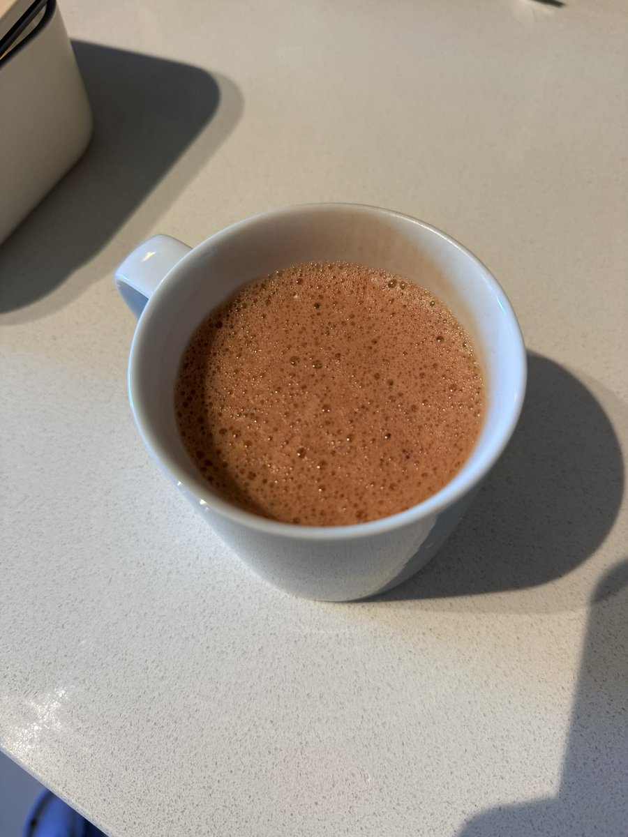 65 degrees in Florida which means some hot chocolate is needed

Ceremonial cacao from <a href="/bowtiedbean/">BowTiedBean</a> 
Collagen from <a href="/naturemerge/">Nature Merge</a> 
Sea salt from <a href="/VeraSaltCo/">Vera Salt</a> 

Unbelievably good and powerful nutritionally🔥