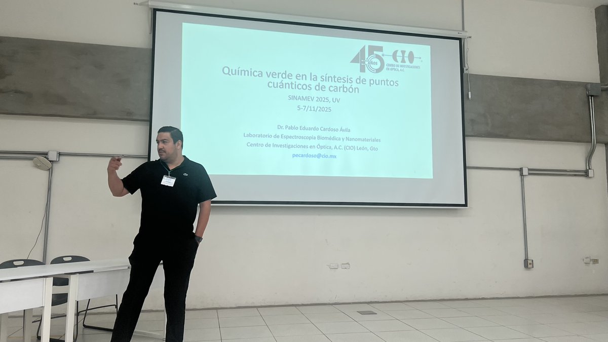 sinamev75567's tweet photo. D3: Química verde en la síntesis de puntos cuánticos de carbón, Dr. Pablo Eduardo Cardoso Ávila, Centro de Investigaciones en Óptica, México https://t.co/IGoM48IIkm