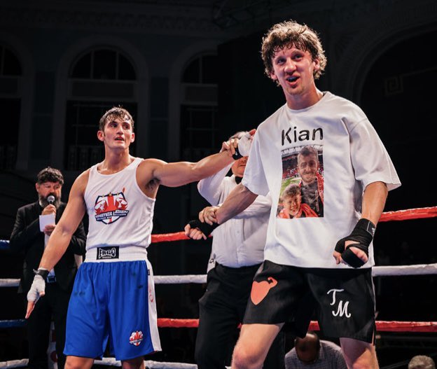 Charity ambassador Tom Murray, proudly wearing the Craig’s Heartstrong Foundation logo on his shorts, won his bout last night at the Villa Marina. An unstoppable performance. But more importantly did it in memory of his friend Kian ❤️💪🏻