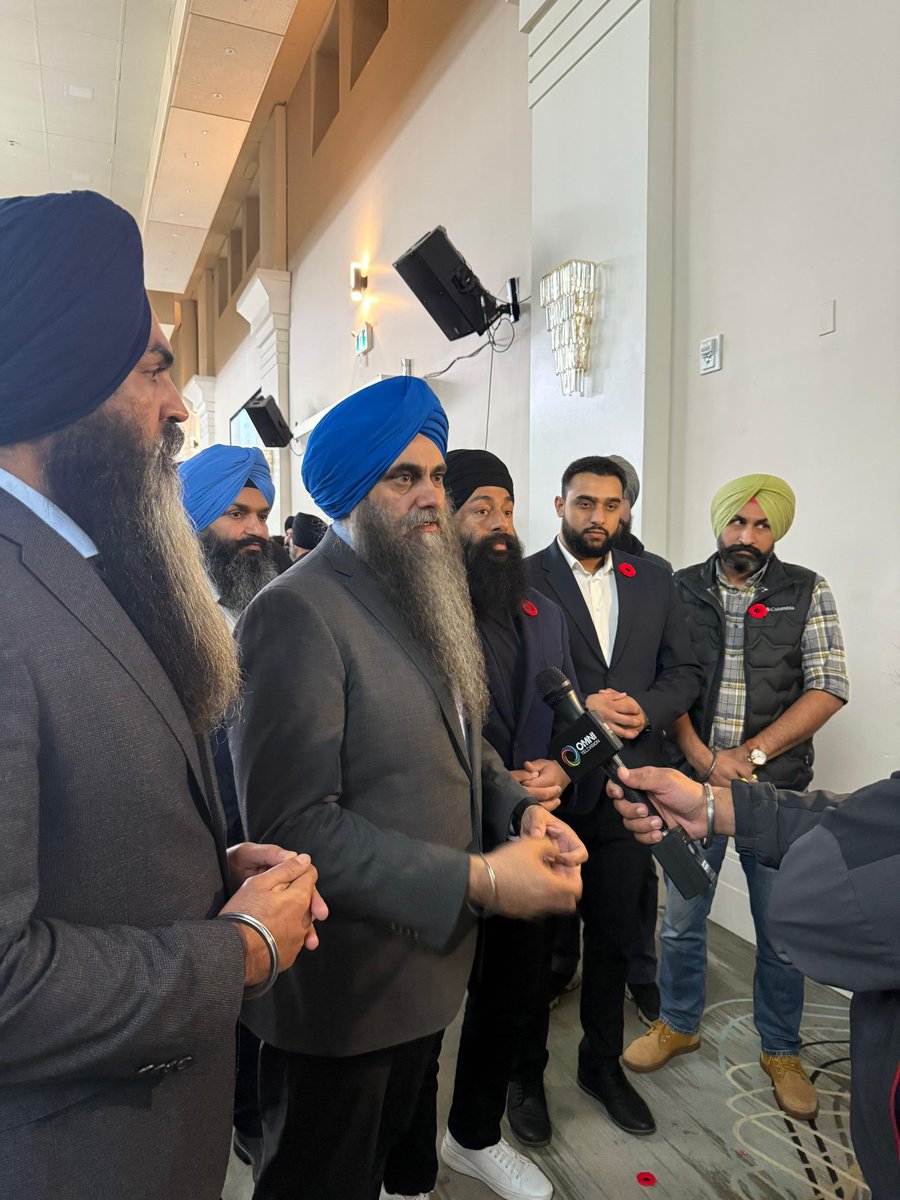 AmanpreetSGill's tweet image. I joined MPs @jasrajshallan, @TimUppal, Brad Vis, and @SukhmanGillASL  to honour Darshan Singh Sahsi - a kind, hardworking, and generous man who gave so much to our community.

My deepest condolences to his family and loved ones. 

#Abbotsford #InMemory #Canada  #BritishColumbia