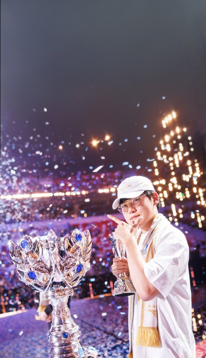 guminglee's tweet image. 구마 사진 배사용으로 만들어 봤습니다 ~
맘껏 쓰십시오 ~☆ #Gumayusi