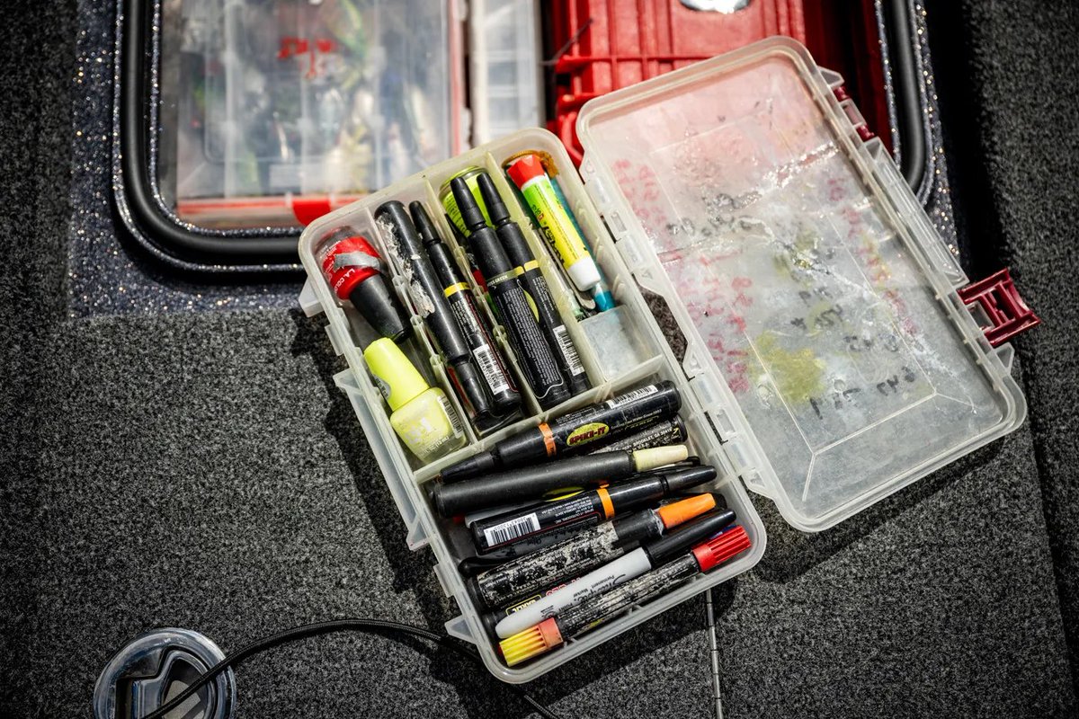 bassmaster's tweet photo. Step inside Keith Combs’ tournament rig.
From deck layout to gear setup, every detail of this Elite Series pro’s boat is built for power, precision, and consistency on the water.

👉 See the full gallery here: https://t.co/yBnpspxuSW
#Bassmaster #EliteBoats #KeithCombs

📸: Dalton Tumblin
