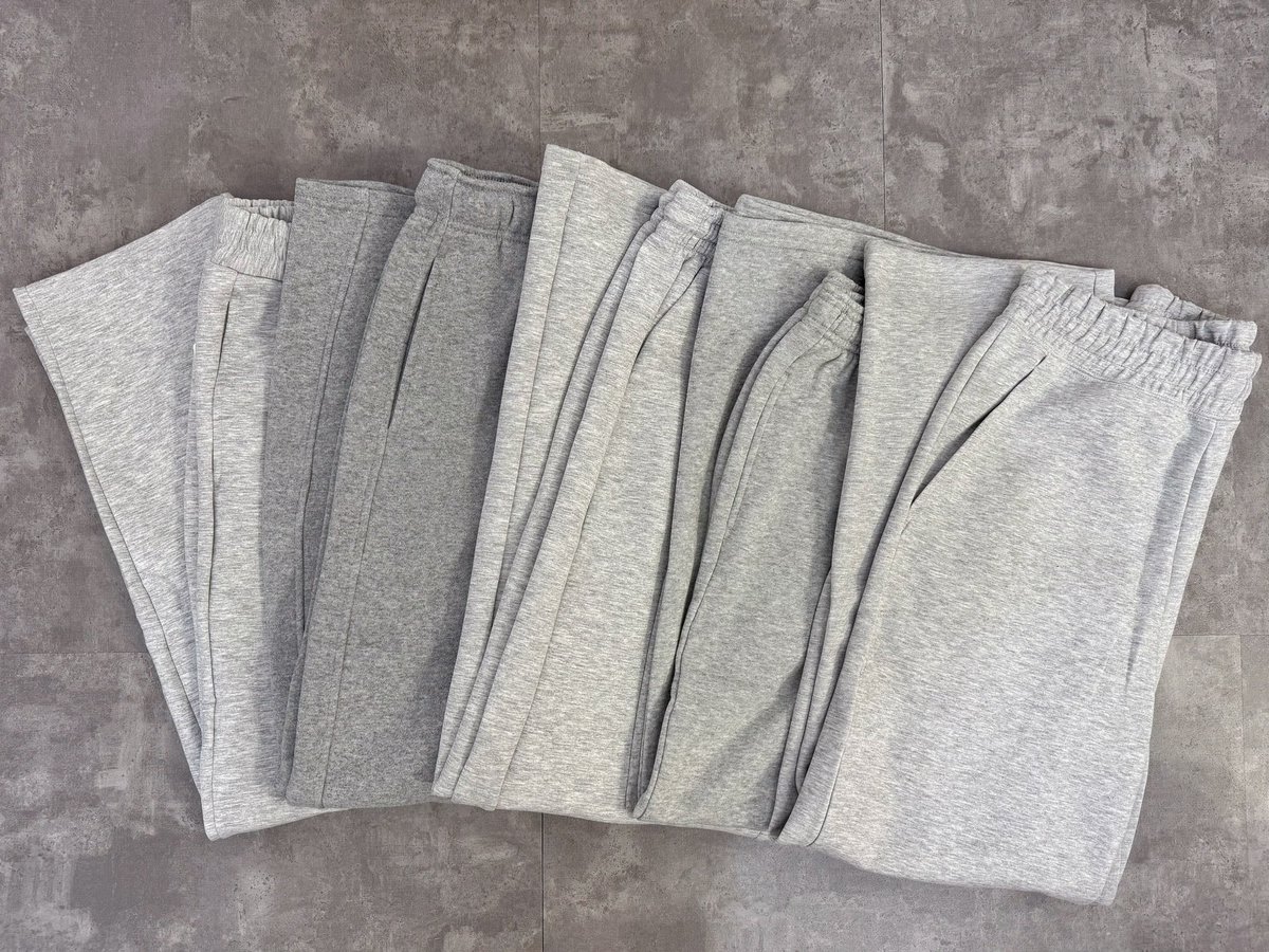 「ユニクロvsジーユー」
最強に“盛れる”のはどっち!?  

スウェット全5種類を徹底比較。
部屋着にもおでかけにも使えるのか。
テンション上がらなかった子はベンチ入り。
長さ・形・腰まわり…裏切らない“着回し偏差値”をチェック。

「UNIQLO vs GU」忖度ゼロの本音レビュー⤵︎