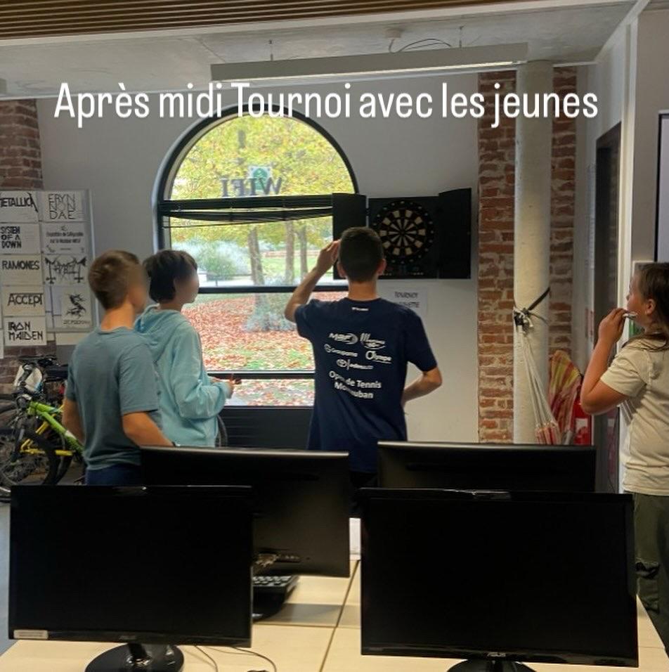 IJMontech's tweet photo. Retour sur les après midi ludiques avec Info Jeunes pendant les vacances.
Atelier créatif, jeux sportifs, jeux de société ou encore atelier écriture avec le journal ados.
Des moments ludiques pour les jeunes dès 11 ans https://t.co/52C6AE0bUO