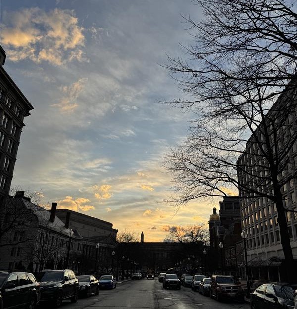 DCAttorneyGen's tweet photo. Temperatures in DC are expected to dip below freezing tonight for the first time this year! ❄️

Landlords are required to keep heating equipment working and able to maintain at least 68°F.

If your heat is not working, please make a maintenance request and call OAG: 202-442-9828