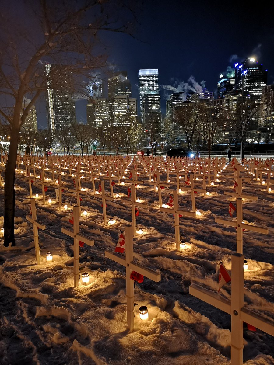 ProtechDiamond's tweet photo. They shall grow not old, as we that are left grow old:

Age shall not weary them, nor the years condemn.

At the going down of the sun and in the morning

We will remember them.

Laurence Binyon – “For the Fallen” (1914) https://t.co/s5gsqJ5OwO