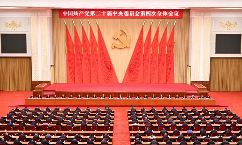 Le 20e Comité central du Parti communiste chinois (PCC) a convoqué son quatrième plénum du 20 octobre au 23 octobre à Beijing. 
Voici le texte intégral du communiqué : french.news.cn/20251023/9901b….