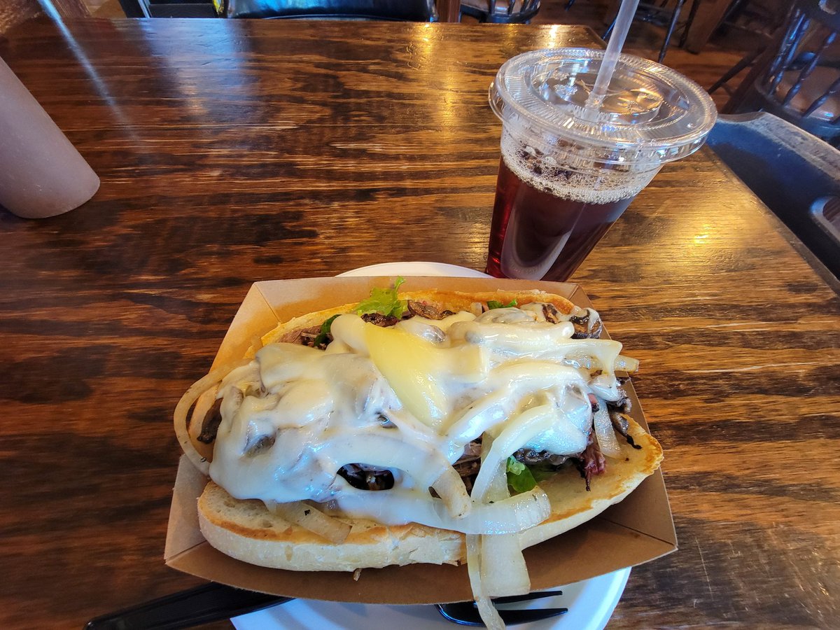 Dendritic_View's tweet image. Stopped at Tejas Chocolate and BBQ - killer sandwich - the Monday special - Chophouse Hoagie -  chopped brisket, grilled onions and mushrooms, provolone cheese...

An amazing lunch and one of the few bbq joints opened on Mondays