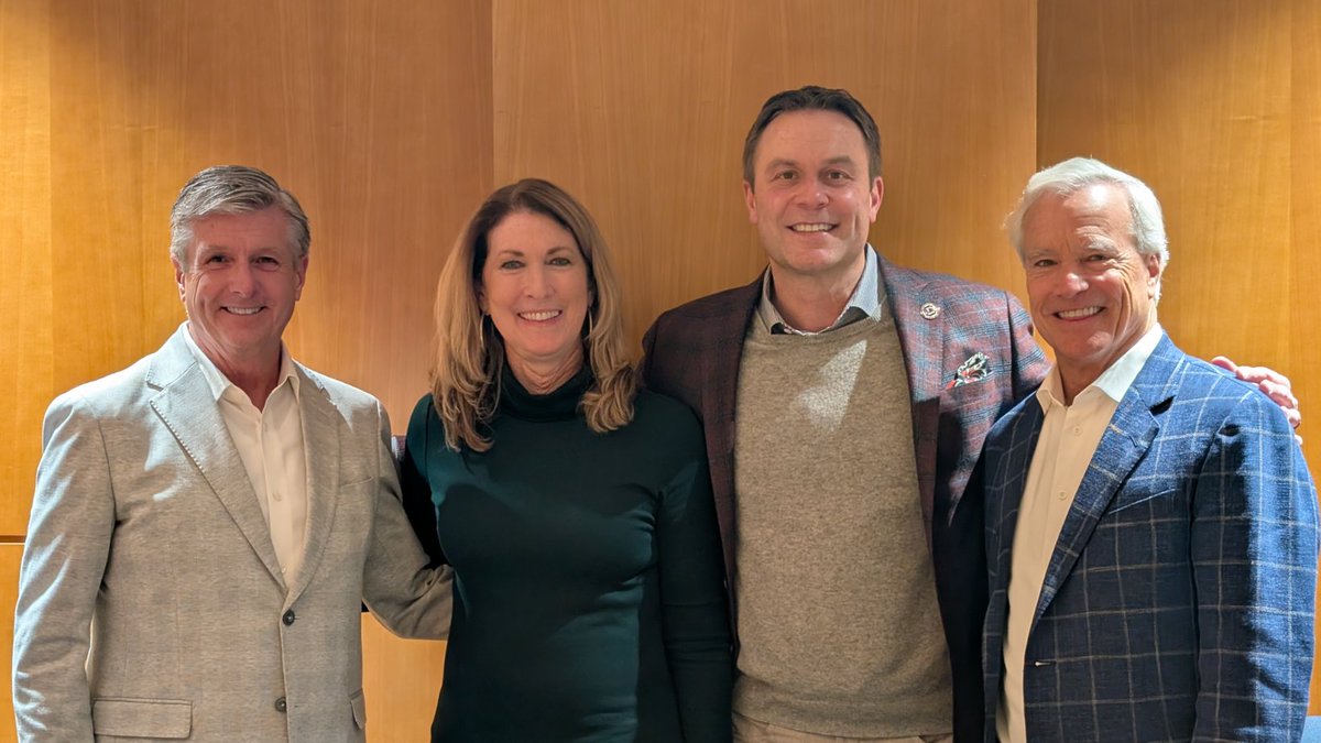Seriously strong speaker lineup at SEVT. <a href="/dallasmavs/">Dallas Mavericks</a> President <a href="/debbieantonelli/">Debbie Antonelli</a> <a href="/GamecocksOnline/">South Carolina Gamecocks</a>  <a href="/JDonati_SC/">Jeremiah Donati</a> <a href="/UofSC_HRSM/">USC HRSM</a> Danny Morrison