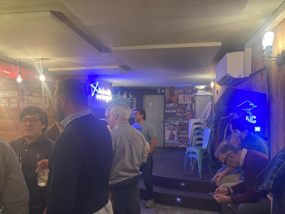 🏉 ¡Gracias a <a href="/RadioMARCA/">Radio MARCA</a> #ZonaDeMARCA por la invitación a <a href="/BarcoVLL/">Bar.co</a> para hablar de #rugby en familia y de todo lo que nos espera en este gran fin de semana rugbístico en #Valladolid!

Siempre un placer compartir el ambiente único que se respira en nuestra ciudad.