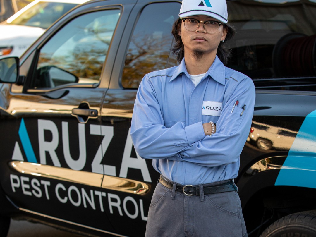 ServiceTitan's tweet image. They don’t just kill bugs.
@aruzapest trains veterans, helps communities recover, and gives back. 
This is what it looks like to #PowerTheNation.

Join the movement here: servicetitan.info/47TRFaI

#PestControl #ServiceTitan