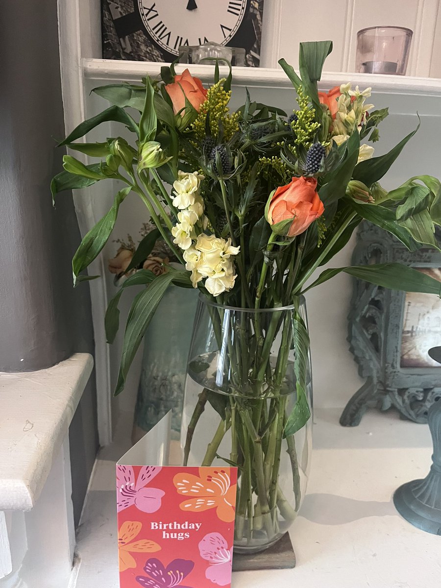 phoenix6413's tweet image. It’s my birthday 🎉🍾🥂🎁🎂🥳🎈