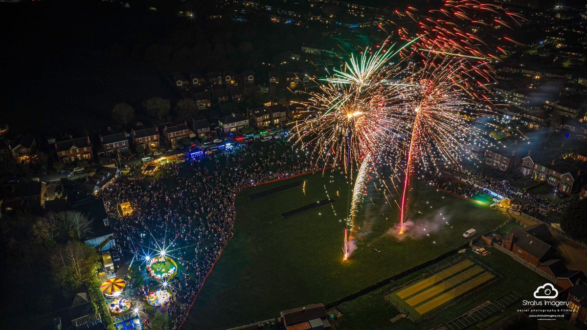 Ormskirk_CC's tweet photo. Thank you to all our amazing volunteers and to those who attended our Bonfire &amp; Firework Night on Saturday evening. 

We hope to see you all again next year! 🔥 

📸: @stratusimagery https://t.co/bKHE2njYfZ