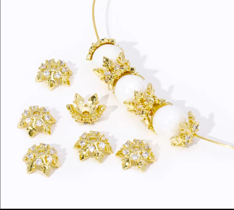 _Creativesupply's tweet photo. Add a touch of elegance to your handmade jewelry with these 18K Gold Plated Leaf Bead Caps ✨ Perfect for giving your beads a polished, luxurious finish! 🌿

https://t.co/VhtJgQUWTf

 #JewelryMaking #HandmadeDesign #CraftSupplies https://t.co/IDmfc024Uo