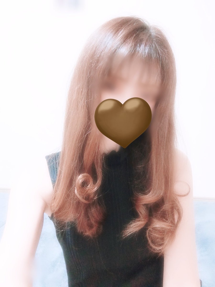 おはようございます(*´▽｀*)
11/11(火)晴れ時々曇り⛅最高19℃
朝は冷えるーーー(・・;)
暖かい服を着なきゃですね♡
風邪ひかないよう体調には気をつけて下さいﾏｾ🍀

写メ日記♡見て下さいね💕