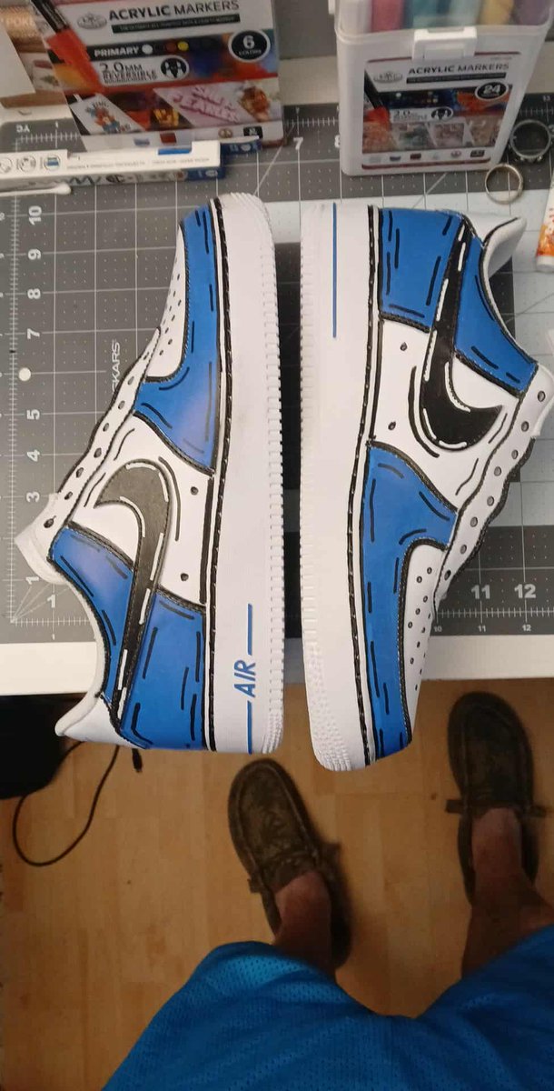NeuraNova9's tweet photo. Look at these shoes Derick made for Cajun Con! #cajuncon #shoesoftheday https://t.co/OMzLudTqsz