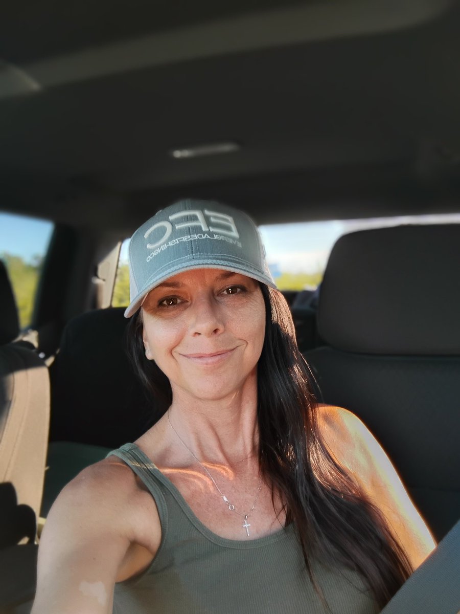 Amanda W. tweet media