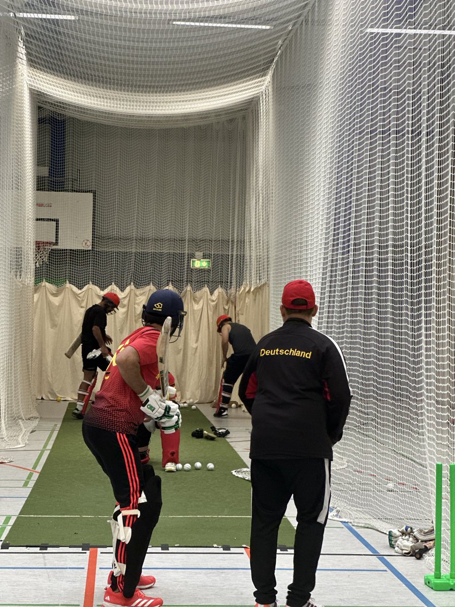 Cricket_Germany's tweet image. Focused. Technical. Driven. 💪
The DCB hosted a National Batting Camp in Krefeld (8–9 Nov) under Head Coach Atiq-uz-Zaman to sharpen players’ batting skills. 🏏🇩🇪 #GermanCricket #DCB