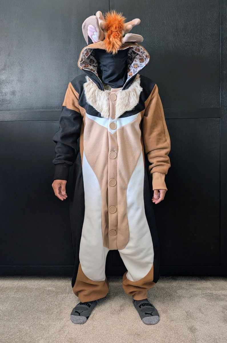 Dizzigner Club tweet media