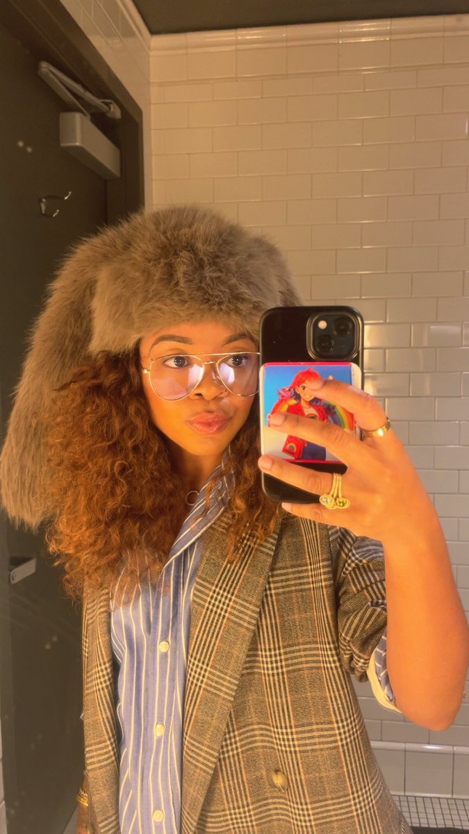 Sophia Petrillo tweet media