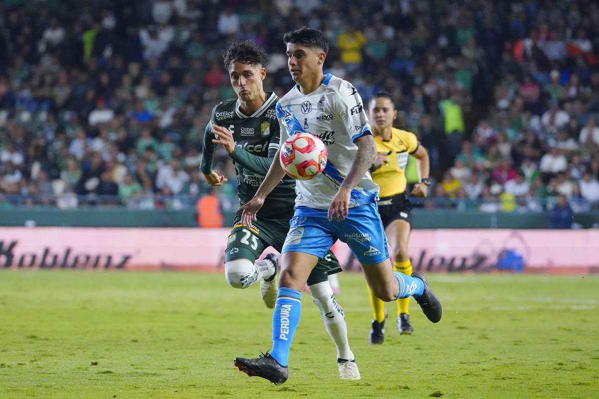 Streamimg de Confianza edición final del 2025 🎽👋🥶😪🎯

Temporada VII • Capítulo XV • La Franja gana el último juego del año

Esta noche a las 20 horas junto a <a href="/antozamo/">Antonio Zamora</a> nos despedimos con un gran programa lleno de regalos y exclusivas ➡️ facebook.com/share/17nLuedd…