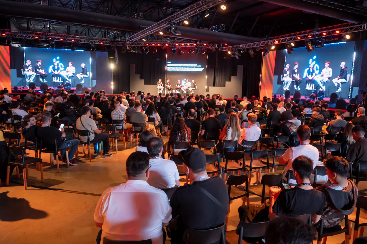 RNT_token's tweet image. 💫 What an Experience at LABITCONF 2025 Argentina! 🇦🇷

Ideas, innovation, and the future of tokenized Real Estate gathered in one place.
A big thank you to the blockchain community for an event full of inspiration, knowledge, and energy. ⚡️

At Reental, we had the honor of…