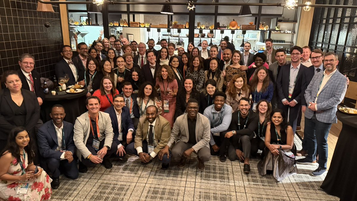 Blankmd22's tweet photo. Thank you @MayoClinic for bringing us all together! It is always fun to catch up with friends &amp; colleagues. @MayoTransplant https://t.co/6iMRDb4C2V