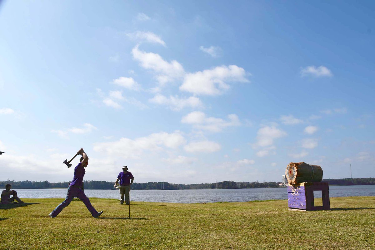 SFASU's tweet image. #SFASylvans = a cut above the rest! 🪓💪💥 
Our Lumberjacks came out on top at the 5th Annual Lake Striker Axe Days, taking first place overall after three days of competition in both technical and timbersports events. Way to chop down the competition, Jacks! 🏆🌲🥇

#AxeEm…