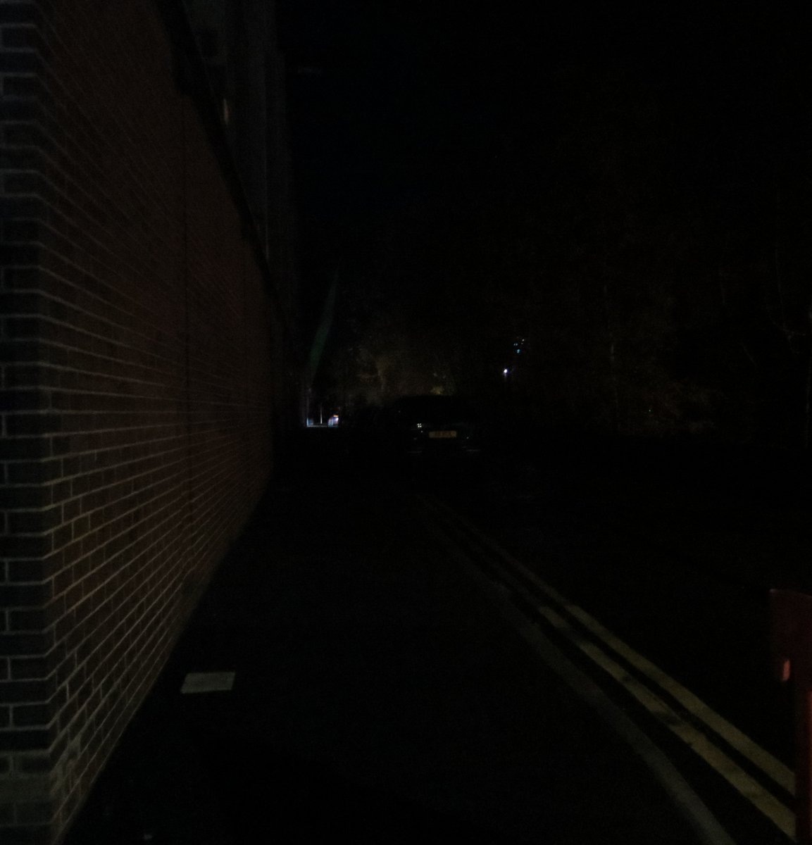 CrewePov's tweet image. Adding insult to injury,The Slope is well-lit whilst people have to navigate their way through the darkness. #Crewe #DarkNights #Disgrace #OpenTheSlope