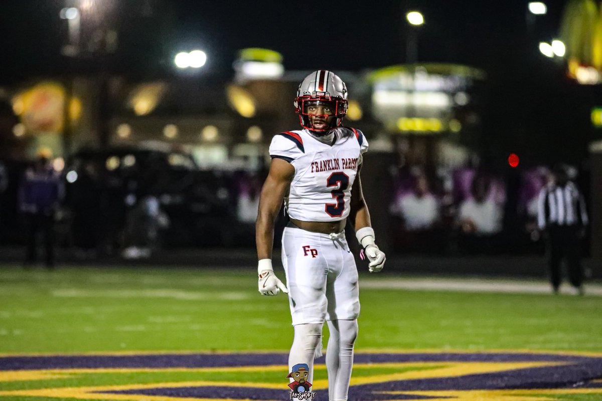 TREY MARTIN tweet media