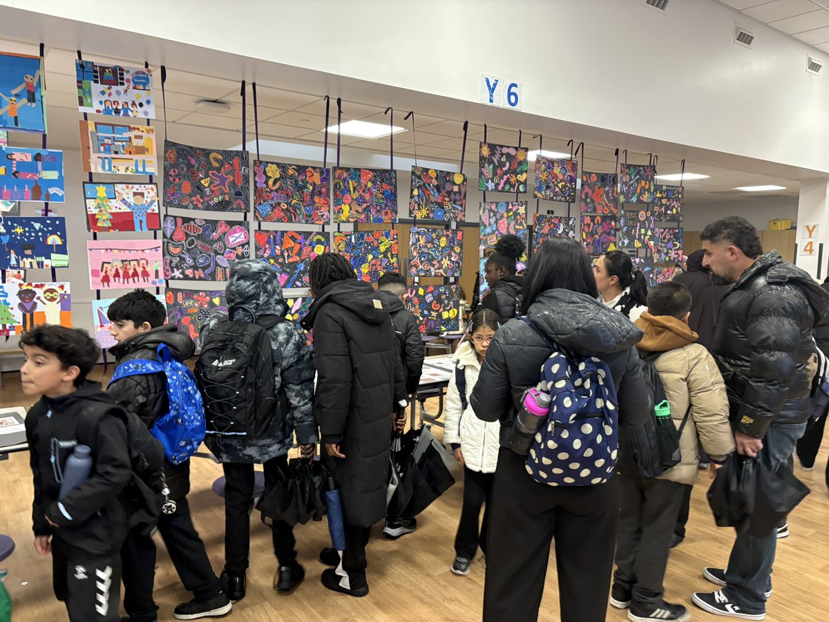 Fantastic artwork produced by our extremely talented Year 6 artists. Creating work in the district style of Reggie Laurent, using a range of geometric and organic shapes. Children enjoyed researching the life and achievements of this amazing black artist. #BlackHistoryMonth ⭐️