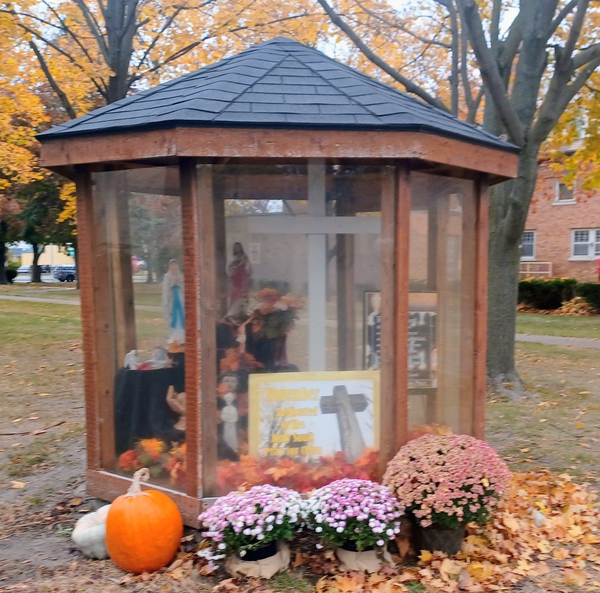 TheGrottoParish's tweet photo. NOVEMBER and the poor souls @TheGrottoParish 
May the prayer of Thy suppliant people, we beseech Thee, O Lord, benefit the souls of Thy departed servants and handmaids: that Thou mayest both deliver them from all their sins, and make them to be partakers of Thy redemption. Amen. https://t.co/hi8aCTEn1k