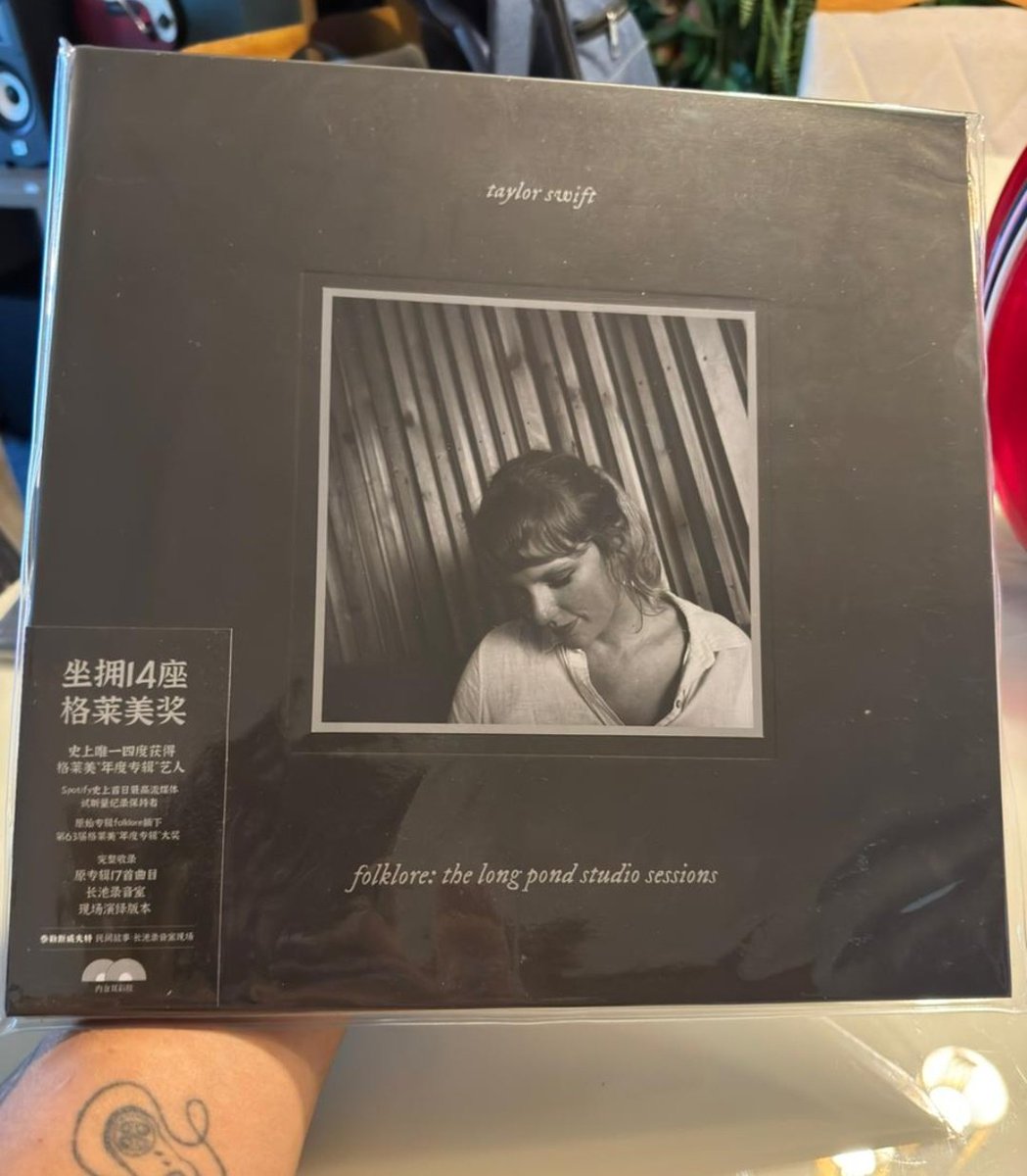 『フォークロア: ロング・ポンド・スタジオ・セッションズ』Disney+ポスター lau ୨୧ on X