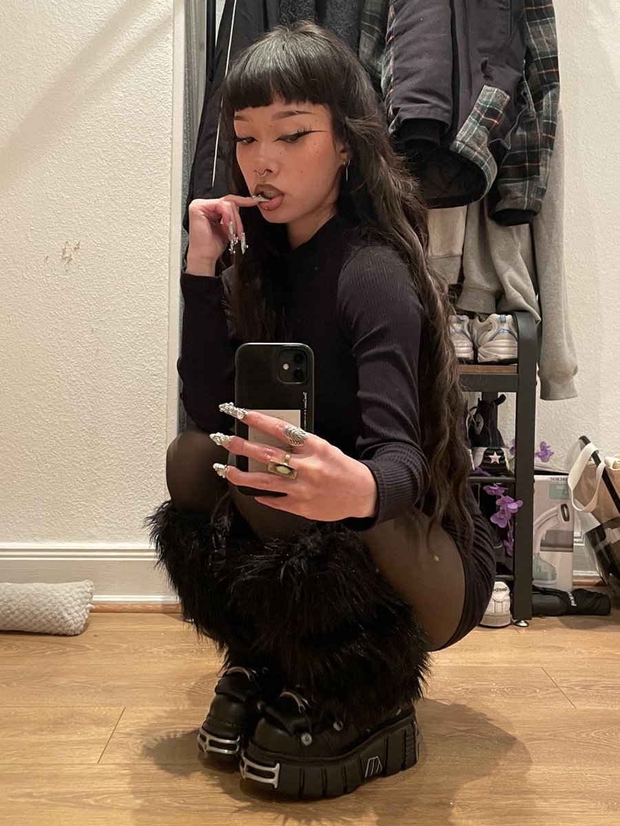 hi babes it’s the birthday queen