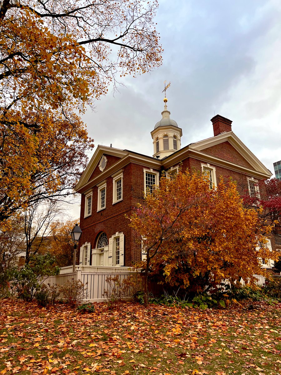 Jimmyking35's tweet image. Even on a gloomy day, the Old City section of Philadelphia is so incredibly beautiful