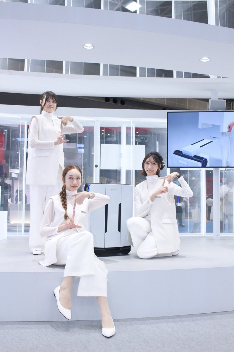 hinan0n_'s tweet image. この集合写真好き💖

#豊田自動織機 #LEAN