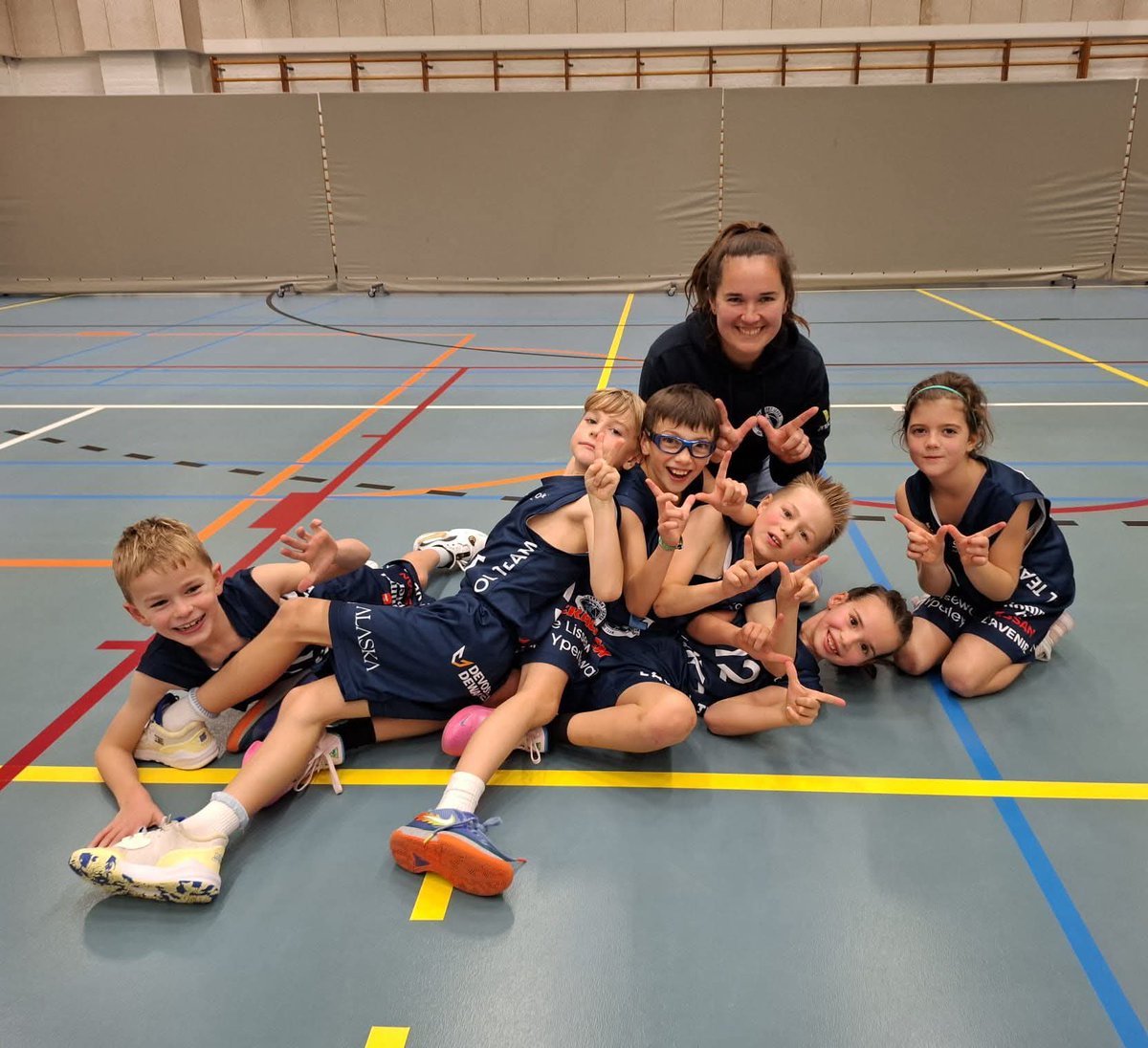 Fakteur 🏀 ⚽️🤘 tweet media