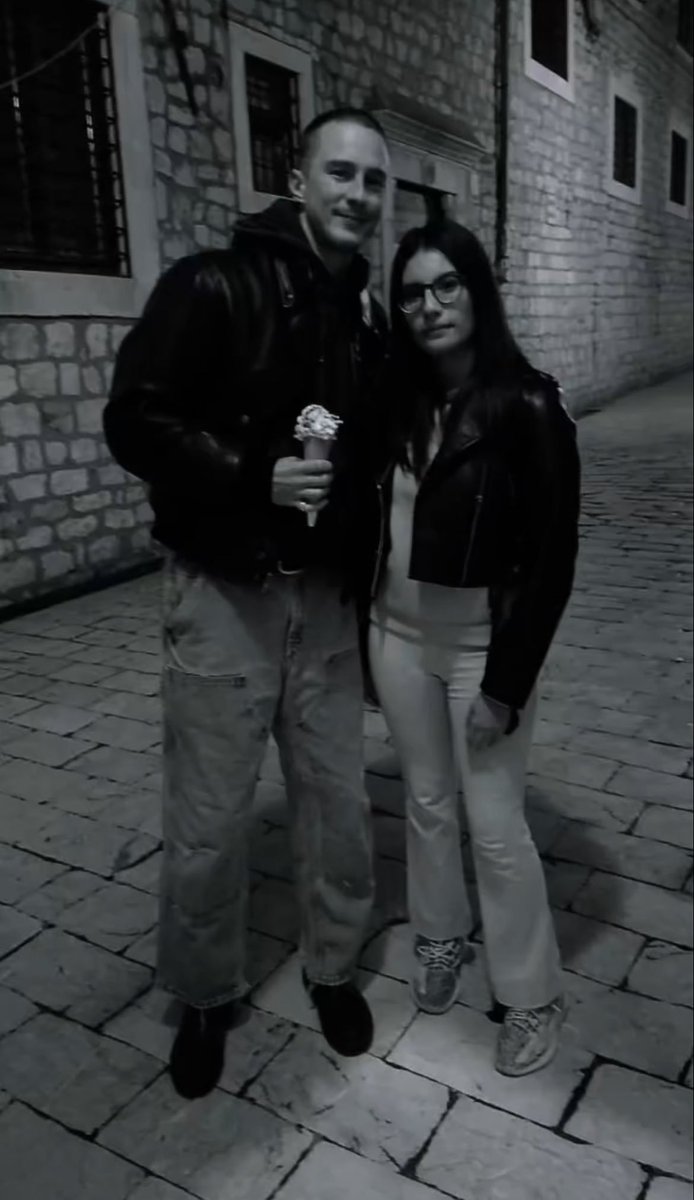 DrewStarkeyUPD's tweet image. Drew Starkey with a fan recently in Dubrovnik, Croatia.