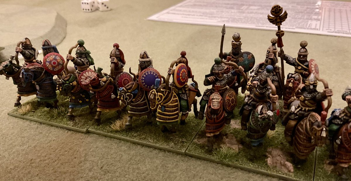 Oldwargamer's tweet image. Played DBA with @MarcusTregenza Sassanids Persians last night. Such a lovely army. #DBA #28mm #Persians